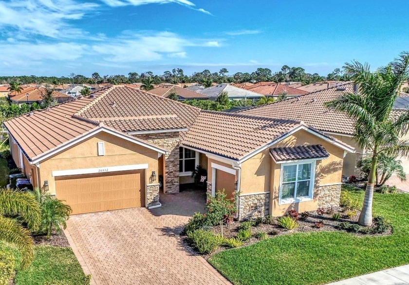 OWNER UPGRADED Beyond the Builders Upgrades Has ELEVATED this - Beach Home for sale in Venice, Florida on Beachhouse.com