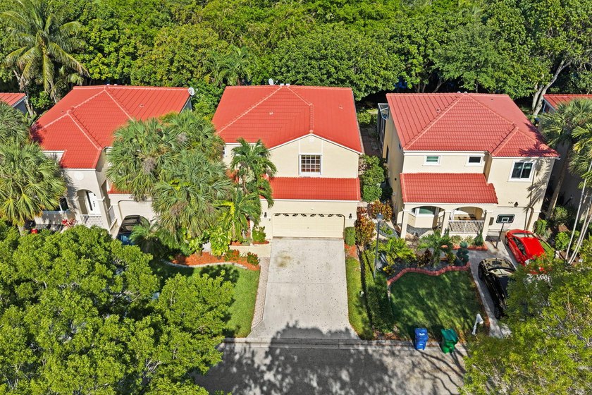 Serene lake views from this beautiful home located in Governor's - Beach Home for sale in Coral Springs, Florida on Beachhouse.com