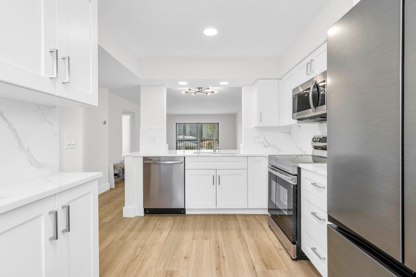 Newly renovated 2/2 corner unit in the heart of Delray Beach - Beach Condo for sale in Delray Beach, Florida on Beachhouse.com