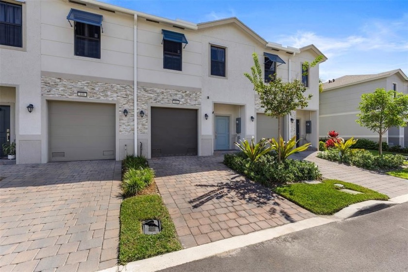 Modern 2024 townhome in Central Pompano! This 3 bed, 2.5 bath - Beach Townhome/Townhouse for sale in Pompano Beach, Florida on Beachhouse.com