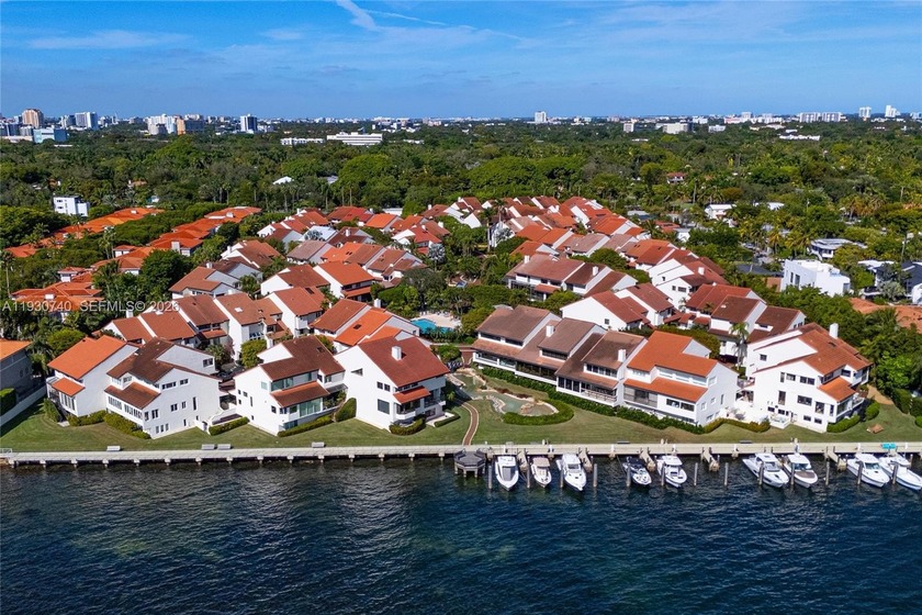 A great opportunity to make a piece of L'Hermitage yours. On the - Beach Townhome/Townhouse for sale in Coconut Grove, Florida on Beachhouse.com