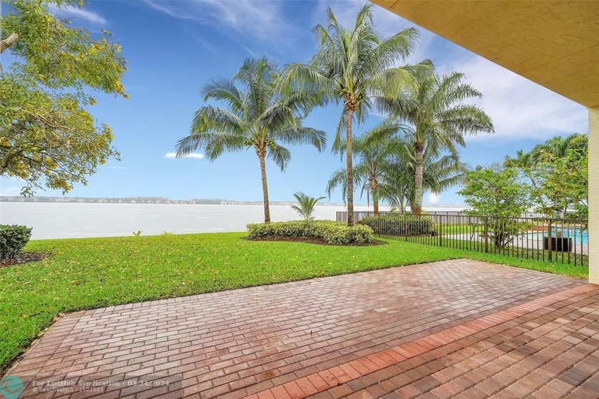 Single-Family one-story home with a serene wide and long lake - Beach Home for sale in Miramar, Florida on Beachhouse.com