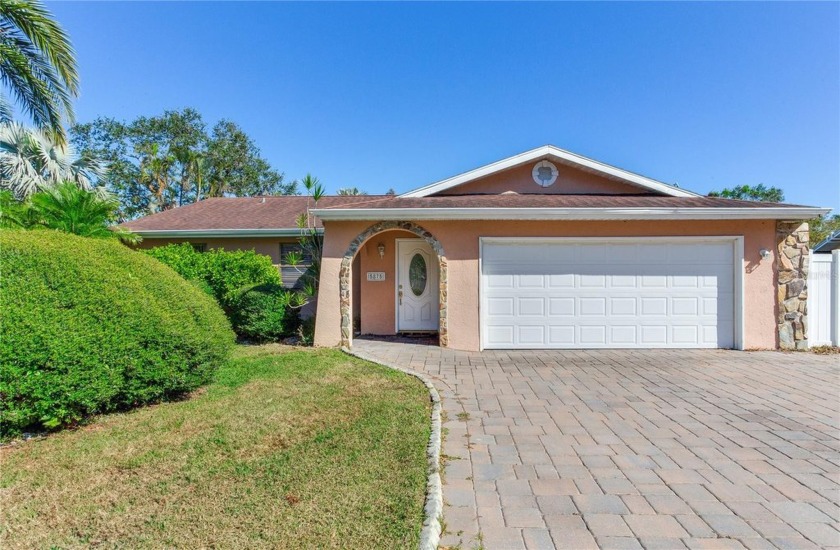 3 MILES FROM THE BEACH BEAUTIFUL POOL HOME!! Welcome to this - Beach Home for sale in St. Petersburg, Florida on Beachhouse.com