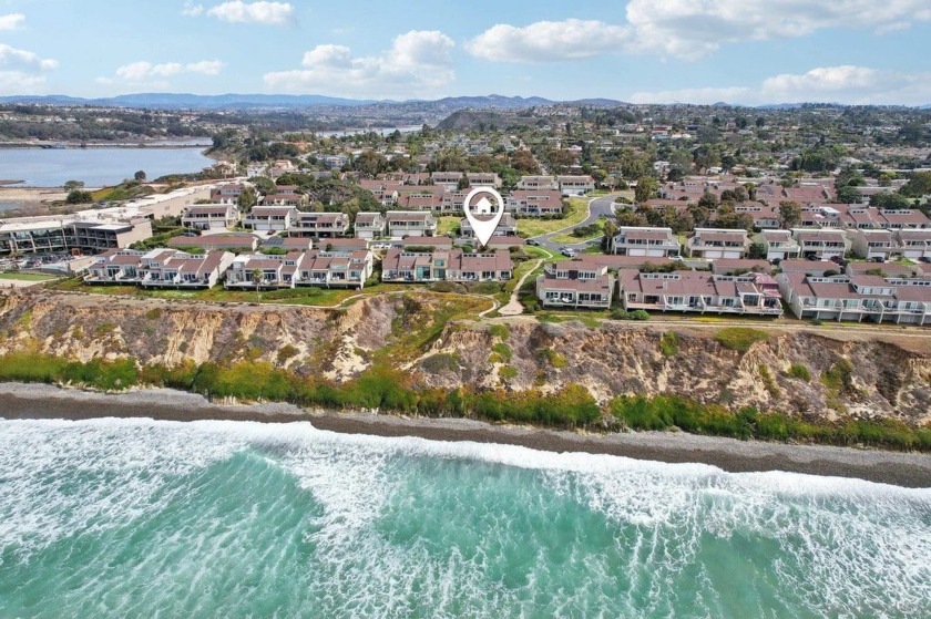 Oceanfront living, RARELY on the market! One of only a handful - Beach Condo for sale in Encinitas, California on Beachhouse.com