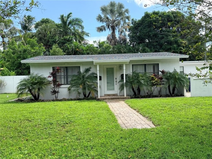 Just steps from Wilton Drive, this newly renovated 3 bed, 2 bath - Beach Home for sale in Wilton Manors, Florida on Beachhouse.com