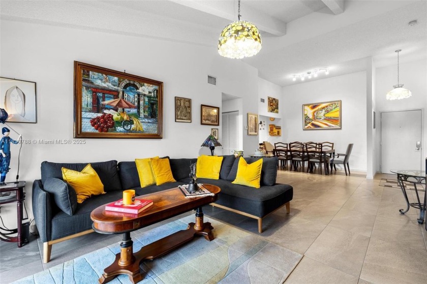 Spacious 2-bedroom, 2-bathroom condo in the heart of Cutler Bay! - Beach Condo for sale in Cutler Bay, Florida on Beachhouse.com