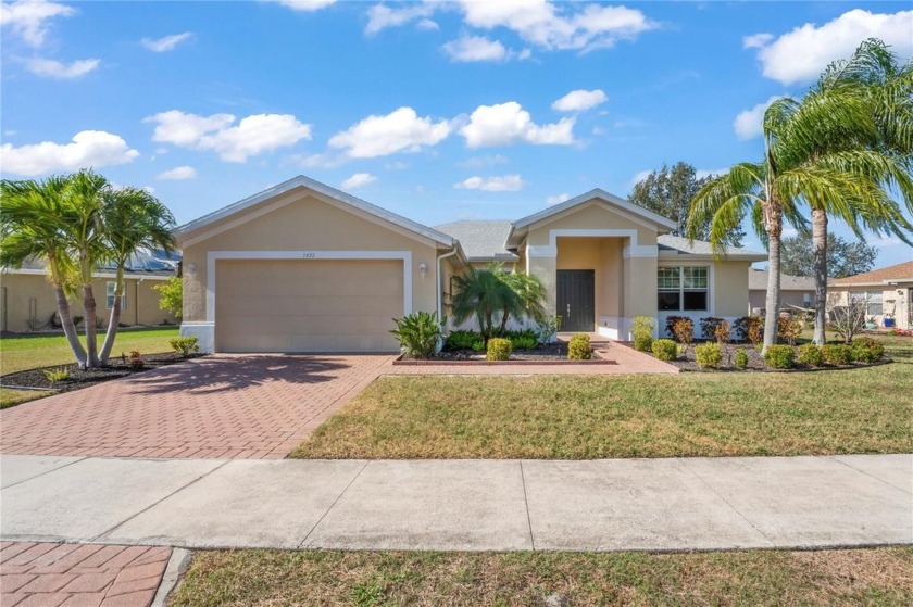 SELLER OFFERING $15,000 CLOSING COSTS CREDIT TO BUYER! HOUSE HAD - Beach Home for sale in Venice, Florida on Beachhouse.com