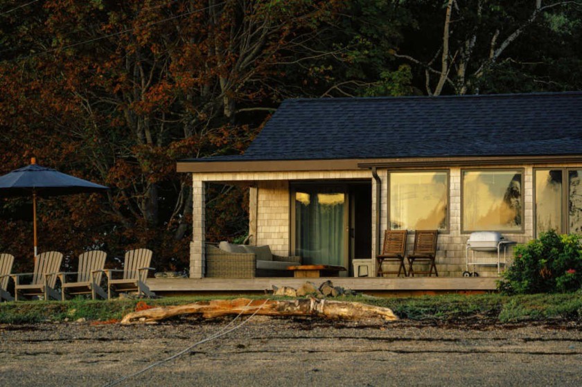 Nestled in Garrison Cove on Bailey Island, this beachfront - Beach Home for sale in Harpswell, Maine on Beachhouse.com