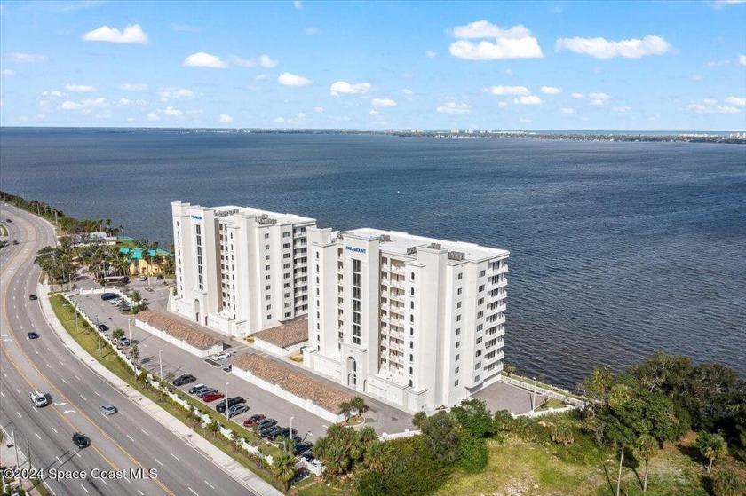 This exceptional riverfront condo offers the perfect harmony of - Beach Condo for sale in Melbourne, Florida on Beachhouse.com