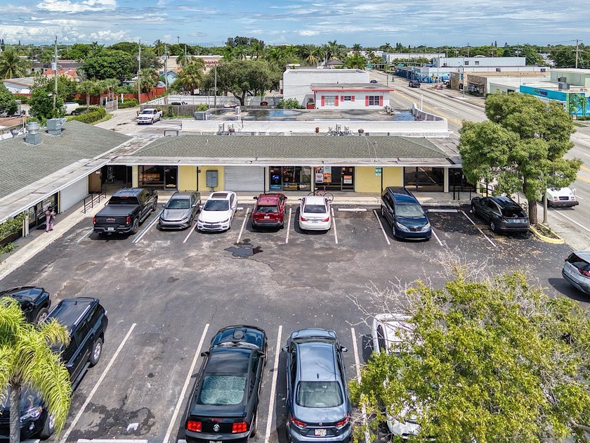 Owner Financing Availablemercial plaza on main thoroughfare in - Beach Lot for sale in Lake Worth, Florida on Beachhouse.com