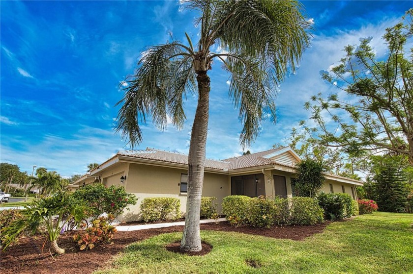 Enjoy the *Florida Lifestyle* in this 55+ Gulf Gate community - Beach Home for sale in Sarasota, Florida on Beachhouse.com