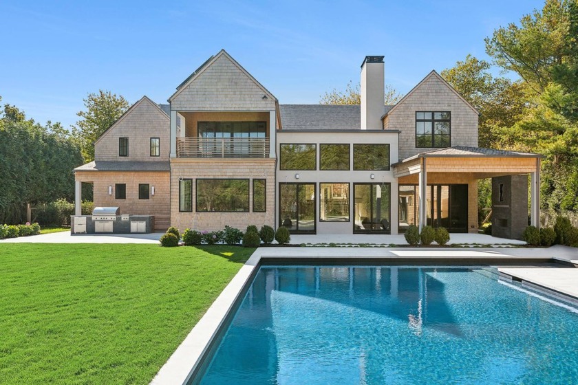 Just completed, this fifth Lanes project by Michael Frank - Beach Home for sale in Amagansett, New York on Beachhouse.com