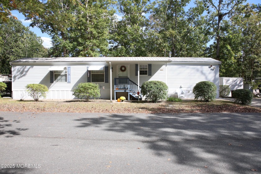 Welcome to Pinewood Estates! Discover easy, low-maintenance - Beach Home for sale in Barnegat, New Jersey on Beachhouse.com