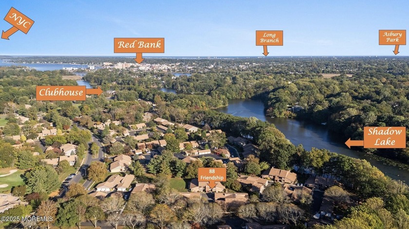 Nicely updated 2 bed 2 bath Villa 600 model w/bonus garage in - Beach Condo for sale in Red Bank, New Jersey on Beachhouse.com