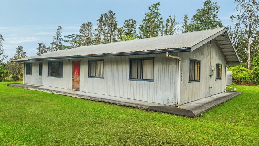 Looking for space, potential, and room to spread out? This - Beach Home for sale in Mountain View, Hawaii on Beachhouse.com