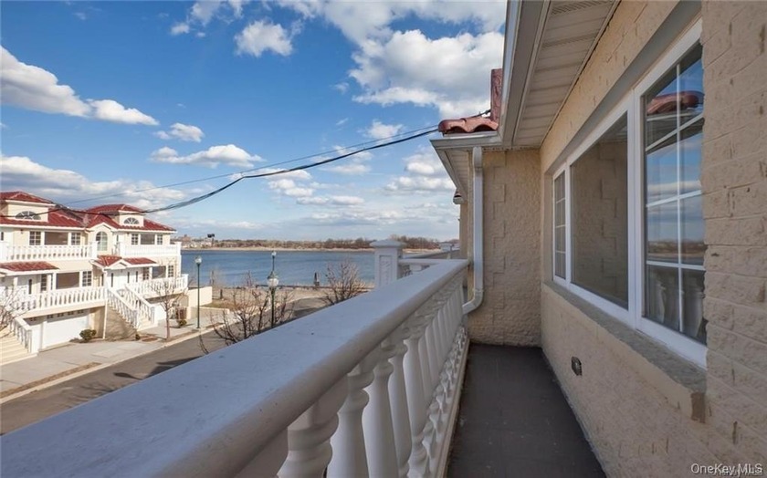 LUXURY WATERFRONT Mediterranean Villa-style. 2 family home in an - Beach Home for sale in Bronx, New York on Beachhouse.com