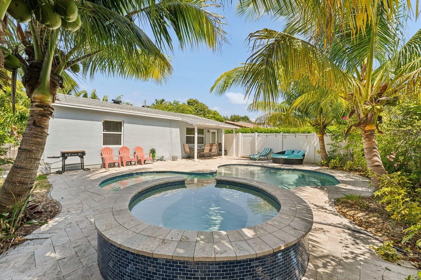 Incredible 2 for 1 deal on this 3bed/2bath property. This - Beach Home for sale in Fort Lauderdale, Florida on Beachhouse.com