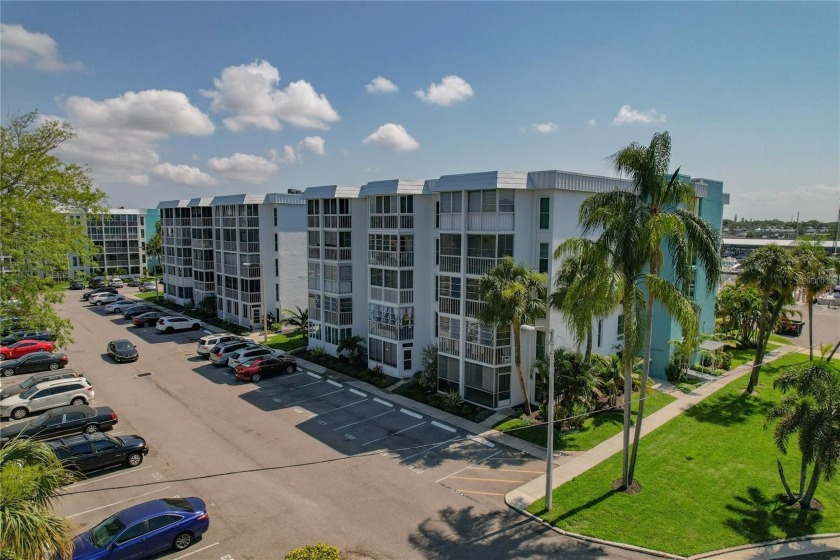 Discover coastal living at its finest in this beautifully - Beach Condo for sale in St. Petersburg, Florida on Beachhouse.com