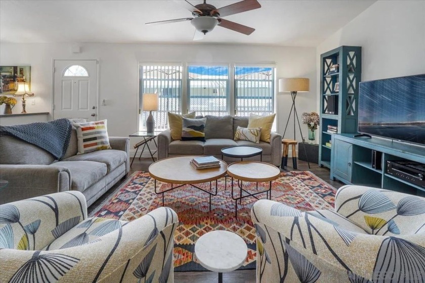 Gorgeous three bedroom, two bath home in the 55+ exclusive gated - Beach Home for sale in Carlsbad, California on Beachhouse.com