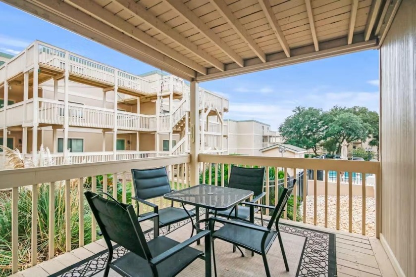 New Listing - Beautifully Remodeled 2BD Condo at Ocean Bridge - Beach Vacation Rentals in Myrtle Beach, SC on Beachhouse.com