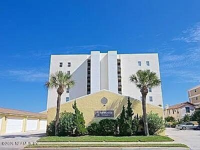 Stunning Oceanfront 2BR 2BA Penthouse Condo with two parking - Beach Condo for sale in Jacksonville Beach, Florida on Beachhouse.com