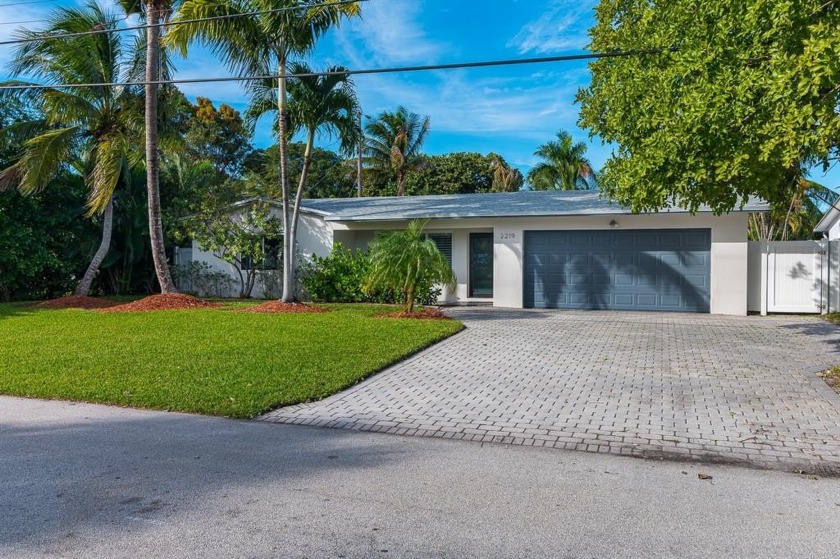Fully renovated in 2021, this home has been updated for both - Beach Home for sale in Pompano Beach, Florida on Beachhouse.com