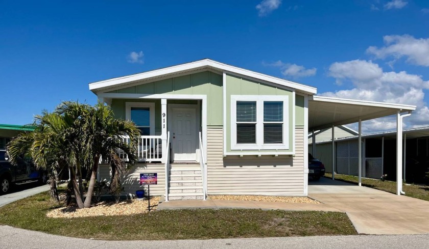 Stunning 2020 Palm Harbor Home in Bay Indies - Move-In Ready! - Beach Home for sale in Venice, Florida on Beachhouse.com
