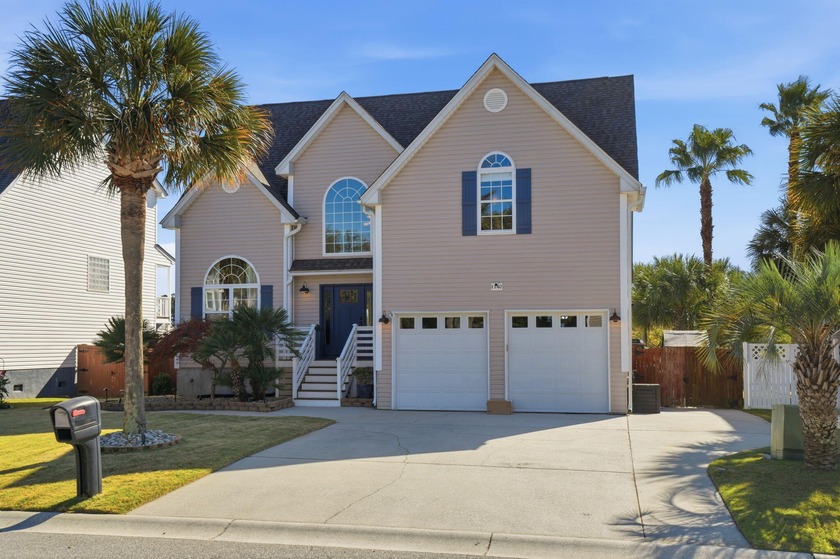 Welcome to 1140 Clearspring Drive, beautifully situated on the - Beach Home for sale in Charleston, South Carolina on Beachhouse.com
