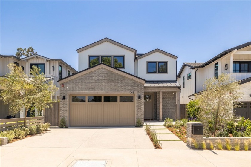 Welcome to this magnificent brand-new Modern Farmhouse, where - Beach Home for sale in Manhattan Beach, California on Beachhouse.com