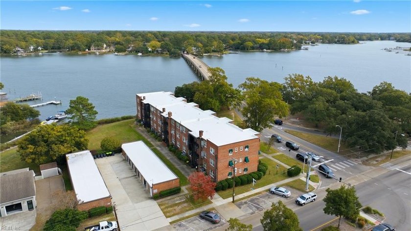 Top level two bedroom co op in West Norfolk with Lafayette River - Beach Townhome/Townhouse for sale in Norfolk, Virginia on Beachhouse.com
