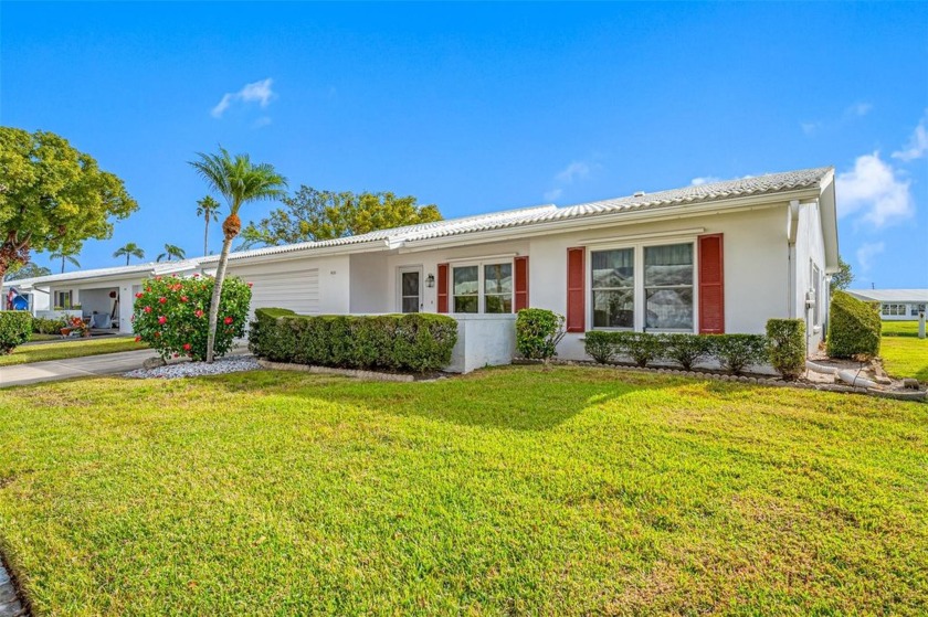 Under contract-accepting backup offers. Welcome to your perfect - Beach Home for sale in Pinellas Park, Florida on Beachhouse.com