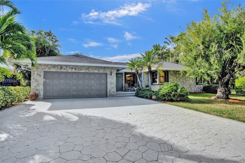 Rare Second Chance! - This home is back on the market after the - Beach Home for sale in Coral Springs, Florida on Beachhouse.com