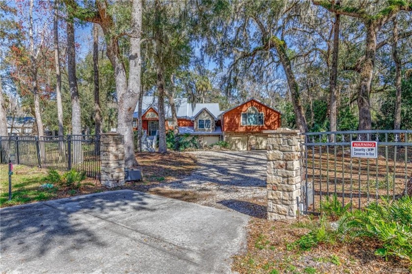 Looking for that perfect entertaining home on a deep, wide canal - Beach Home for sale in Crystal River, Florida on Beachhouse.com