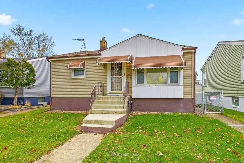 2-bedroom ranch home with a full basement in beautiful - Beach Home for sale in Whiting, Indiana on Beachhouse.com