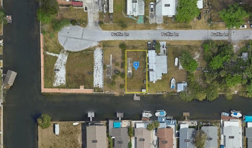 Waterfront and Zoned RMH! This beautiful .074 acre property in - Beach Lot for sale in Hudson, Florida on Beachhouse.com