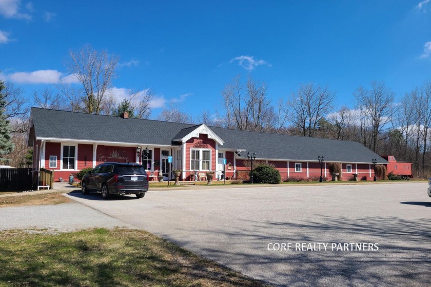 Long-running antique business situated in Spring Lake township - Beach Commercial for sale in Spring Lake, Michigan on Beachhouse.com