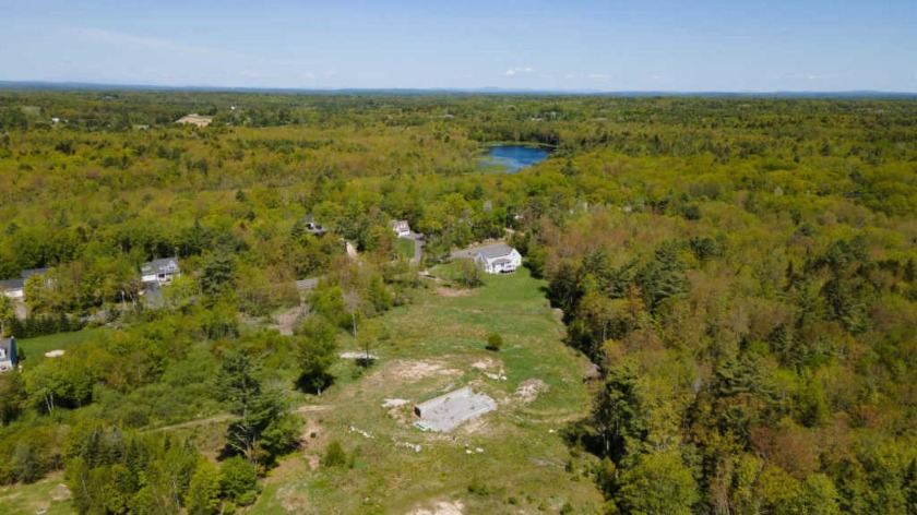 Unique opportunity to build your dream home in Freeport on 12.86 - Beach Lot for sale in Freeport, Maine on Beachhouse.com