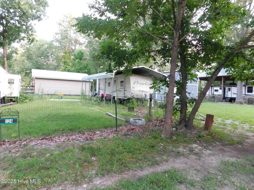 Looking for that perfect weekend getaway spot? Here it is. Lot - Beach Lot for sale in Hertford, North Carolina on Beachhouse.com