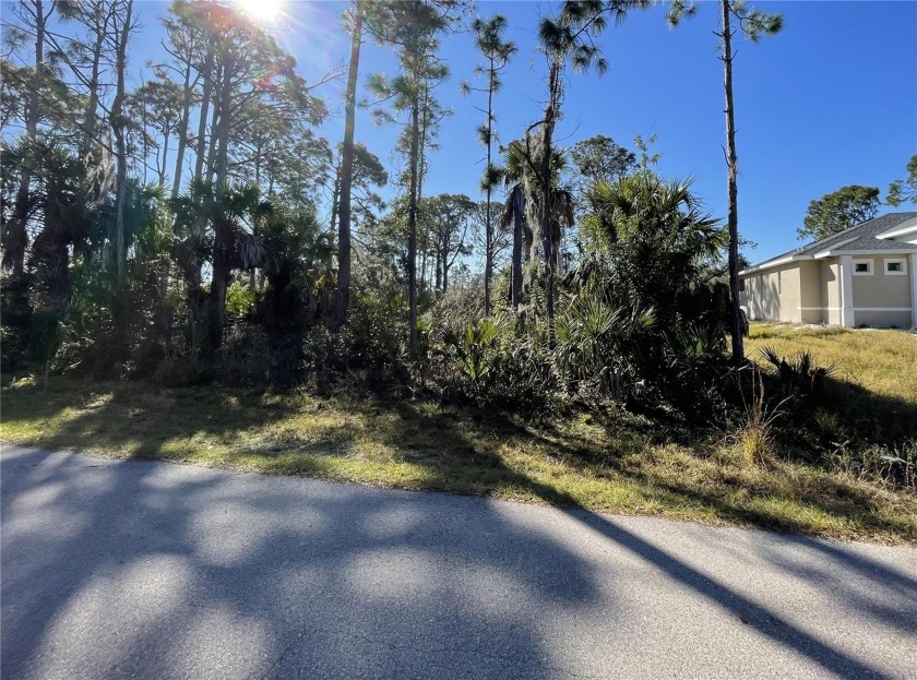 Fabulous location in Port Charlotte to build your dream home! - Beach Lot for sale in Port Charlotte, Florida on Beachhouse.com