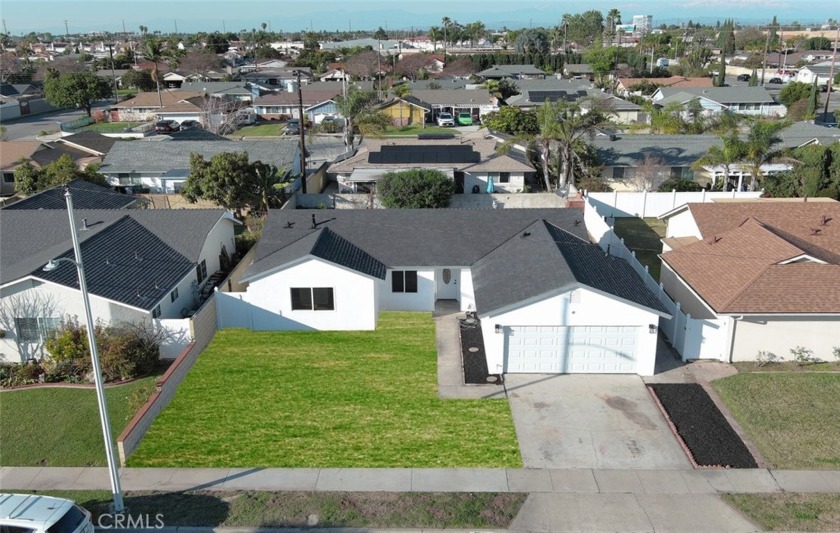 Welcome to your beautifully remodeled dream home in the heart of - Beach Home for sale in Huntington Beach, California on Beachhouse.com