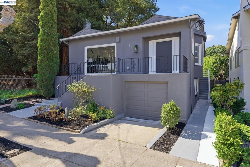 Welcome to 661 Brookwood Place, tucked away on a cul-de-sac in - Beach Home for sale in Oakland, California on Beachhouse.com