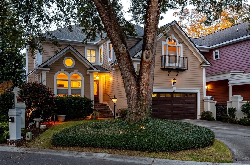 This is the one you've been waiting for! Welcome to Governors - Beach Home for sale in Charleston, South Carolina on Beachhouse.com