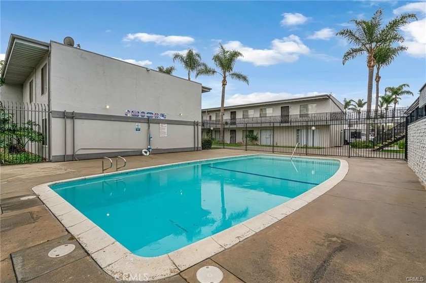 Welcome to this recently updated and well-maintained 1 bedroom - Beach Condo for sale in Long Beach, California on Beachhouse.com