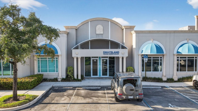 Beautifully renovated, high-end commercial space in prime sunny - Beach Commercial for sale in Fort Lauderdale, Florida on Beachhouse.com