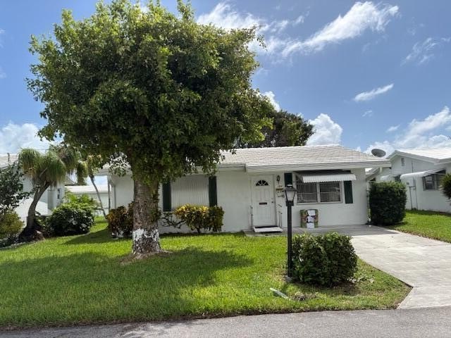 Looking for some loving care. Motivated seller. Great location - Beach Home for sale in Boynton Beach, Florida on Beachhouse.com