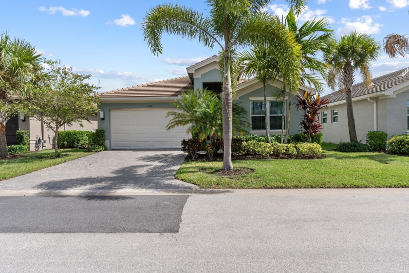 Welcome to the prestigious Valencia Cay 55+ community! This Ibis - Beach Home for sale in Port Saint Lucie, Florida on Beachhouse.com