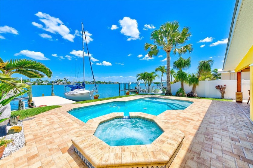 WATERFRONT LIVING AT ITS BEST and A BOATER'S PARADISE!! 3 - Beach Home for sale in Indian Rocks Beach, Florida on Beachhouse.com