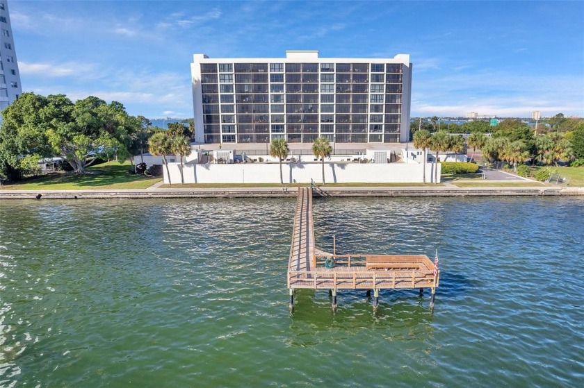 Very Motivated Seller! Please Present all offers. Million Dollar - Beach Condo for sale in St. Petersburg, Florida on Beachhouse.com