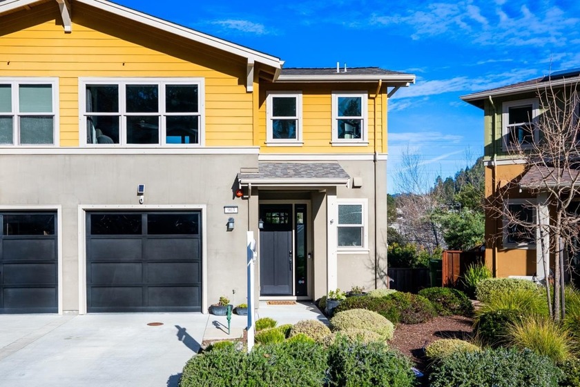 This is hands down best priced home in Scotts Valley! Tucked - Beach Townhome/Townhouse for sale in Scotts Valley, California on Beachhouse.com