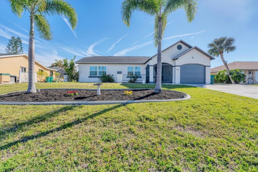 Hurricane Survivor! 3 hurricanes in the row and house survived! - Beach Home for sale in Port Charlotte, Florida on Beachhouse.com